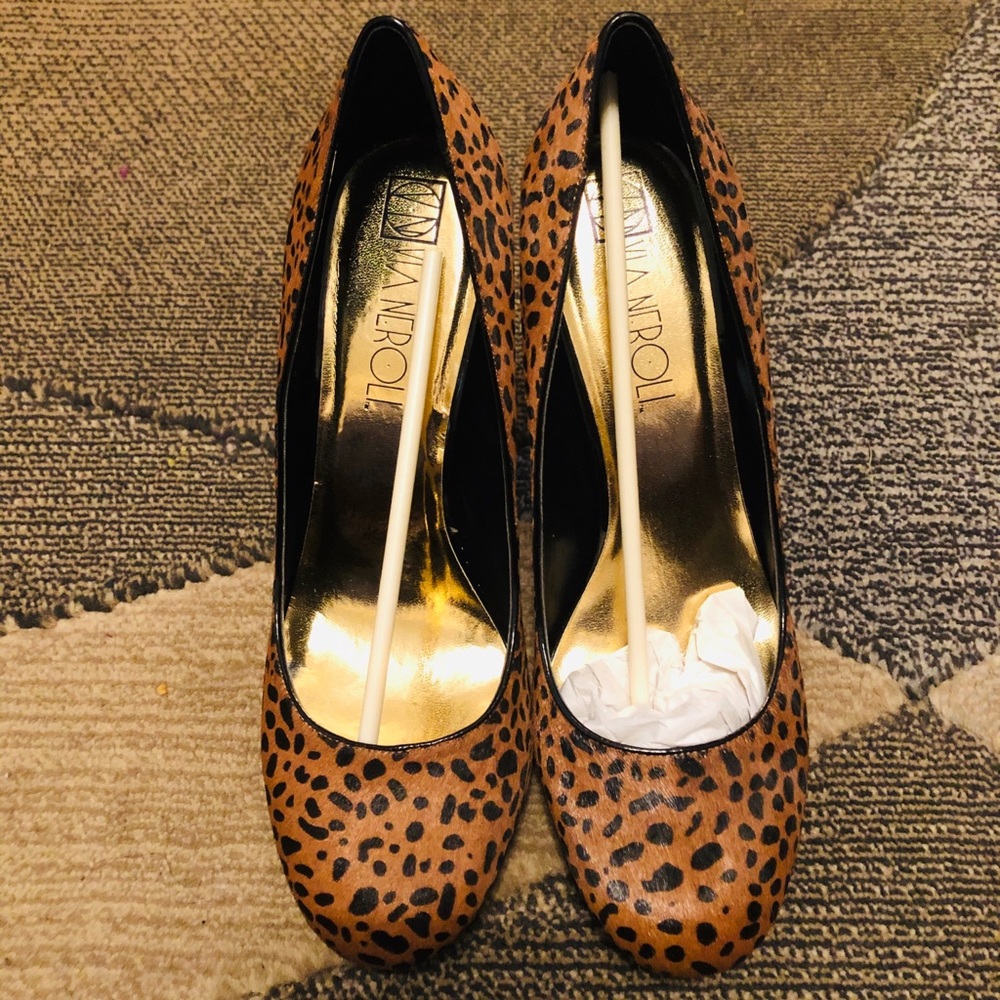 Heels - Picture 5 of 5